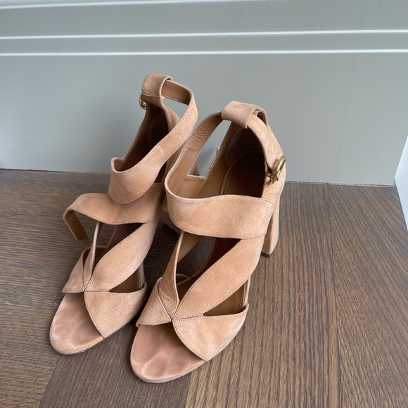 Real Nude Suede Chloe Heels with box and dust bags - Picture 4 of 6